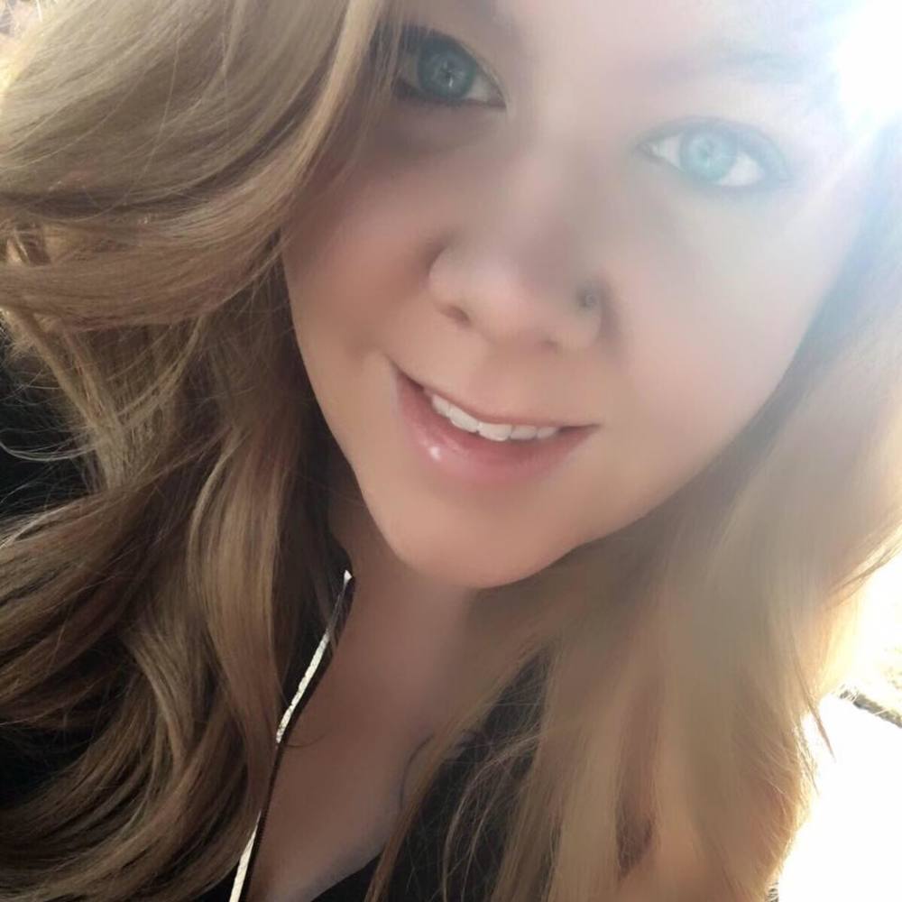 Meet your Posher, Ellie